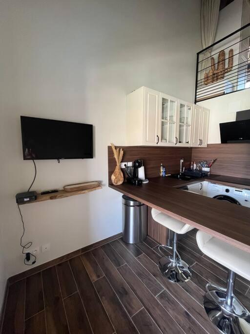 Appartement Appt Neuf 37m2 100m De La Mer Fréjus